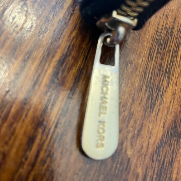 Michael Kors long zip wallet black - Picture 3 of 12